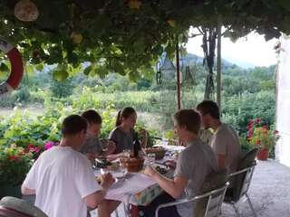 Гостевой дом Guesthouse Feel Lake Вирпазар Семейный номер с террасой-23